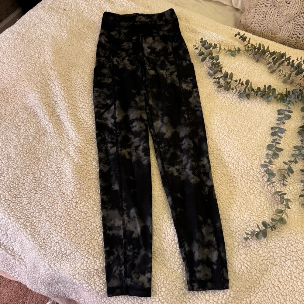 American Eagle The Everything Pocket High-Waisted Legging Tie Dye